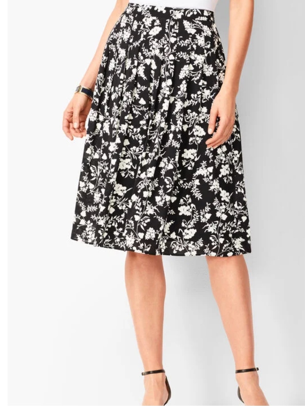 Talbots Floral Pleated Lined Women's Skirt Size 14